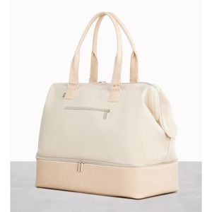 Beis weekender bag in beige
